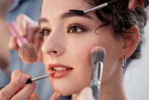 Địa chỉ dạy make up chuyên nghiệp nhất TP. Cẩm Phả, Quảng Ninh