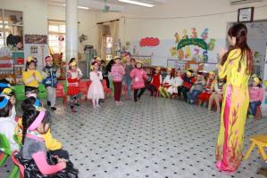 Trò chơi nhận biết hình tròn, hình vuông cho trẻ mầm non hay nhất