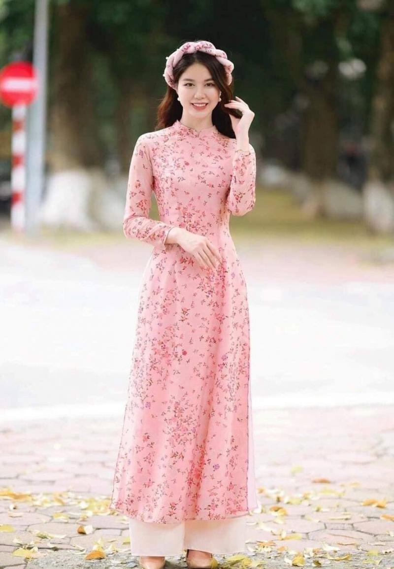 Áo dài họa tiết hoa nhí
