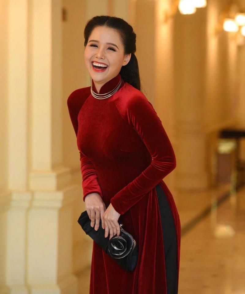 Áo dài nhung
