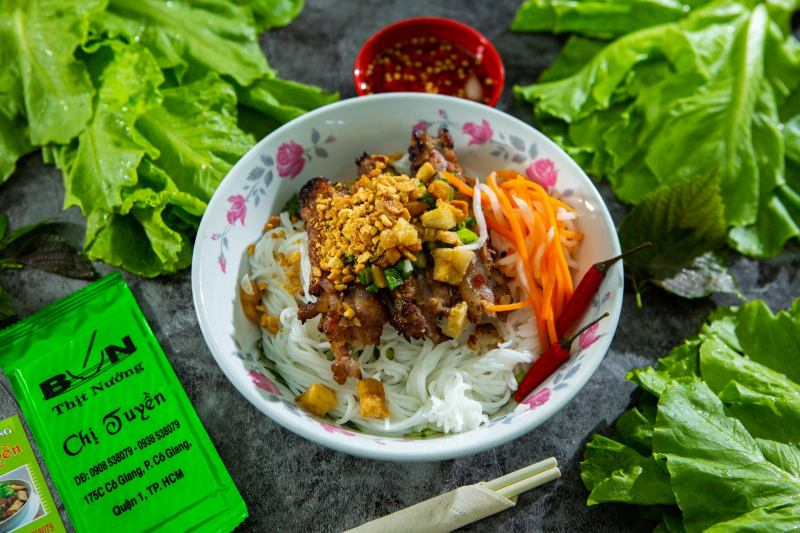 Bún Thịt Nướng Chị Tuyền