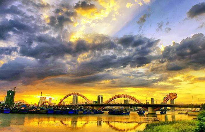 Đà Nẵng, thu rồi có phải không anh?
