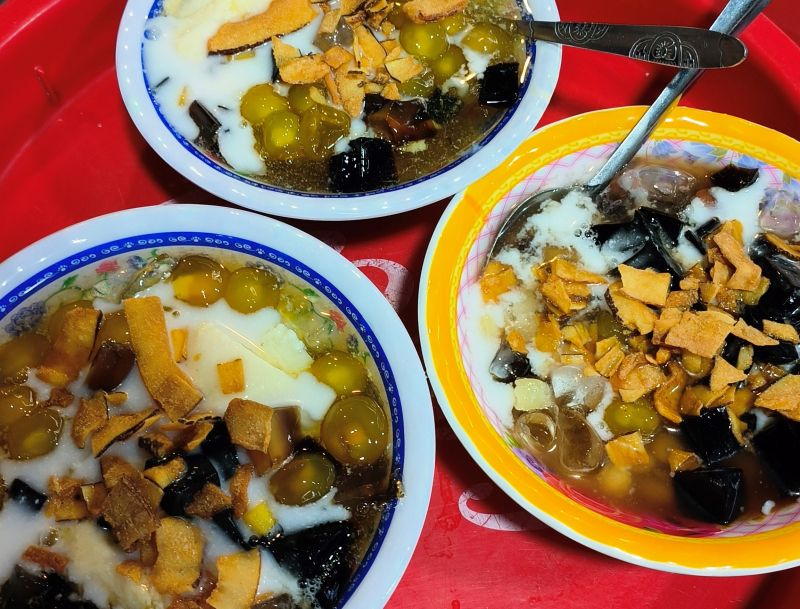 Chè Ngon Bà Hoàn
