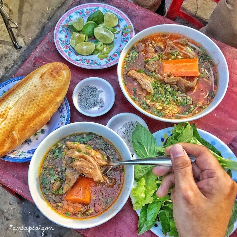 Chị Lệ - Bún Bò, Mì Quảng & Bò Kho