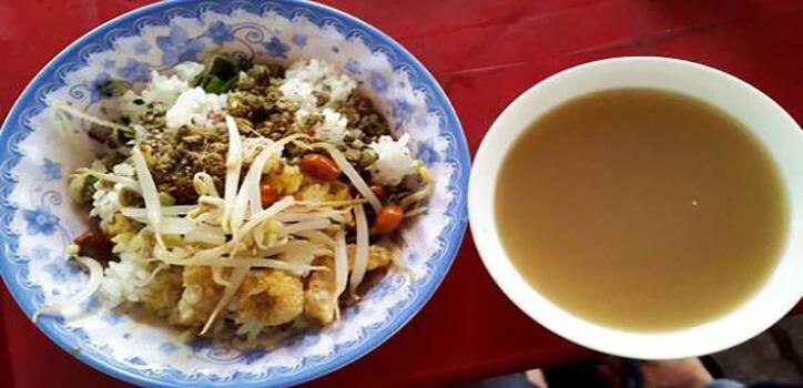 Cơm hến Bà Cam