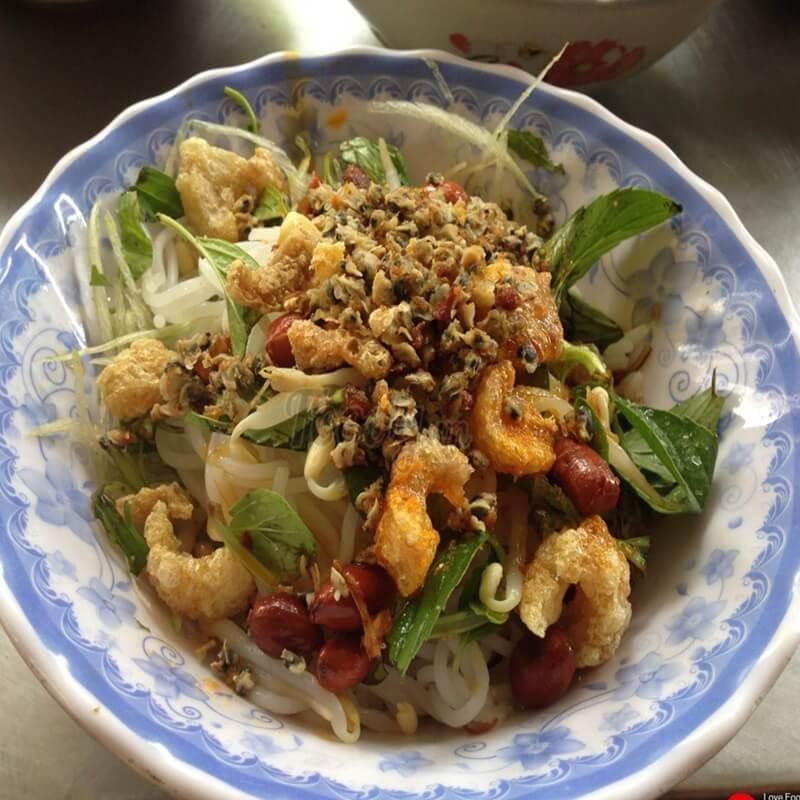 Cơm hến bà Cam