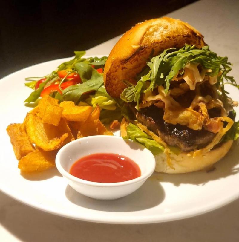 Daluva Restaurant Bar – Tô Ngọc Vân