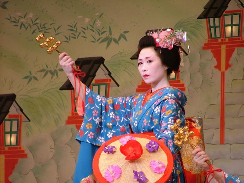 Để trở thành Geisha, người học phải thực sự chăm chỉ và nghiêm túc