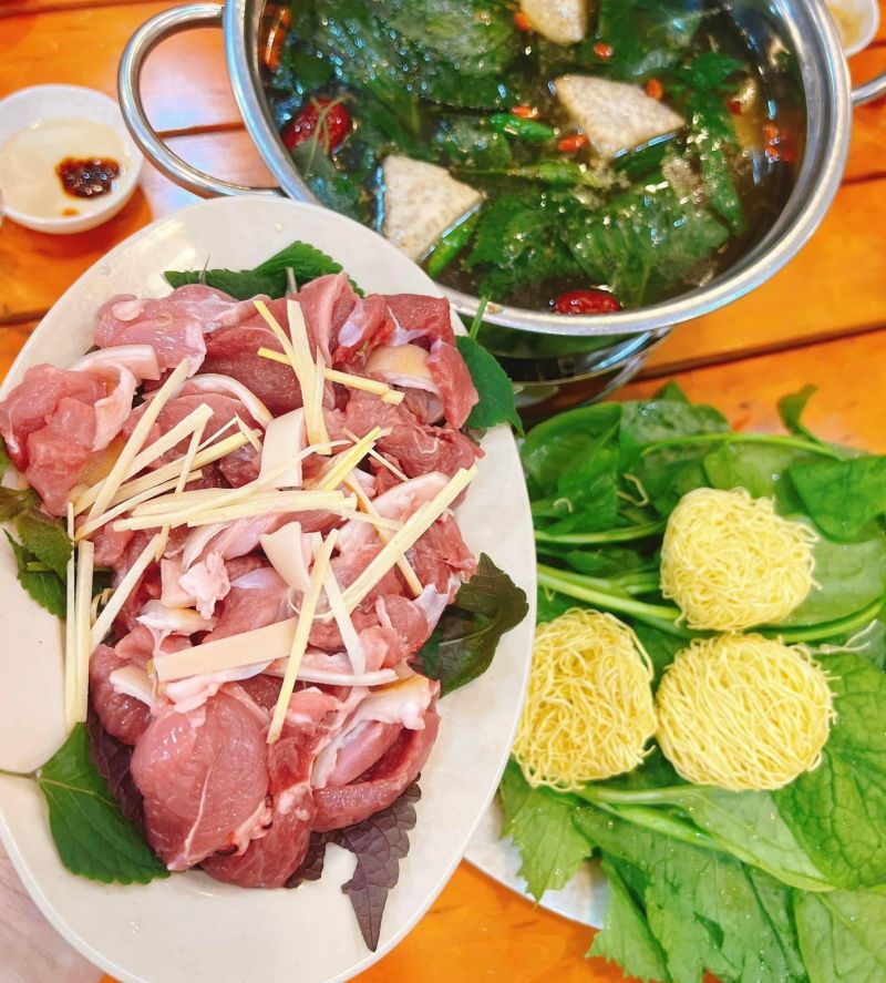Lẩu Dê Cua Nhà Gỗ