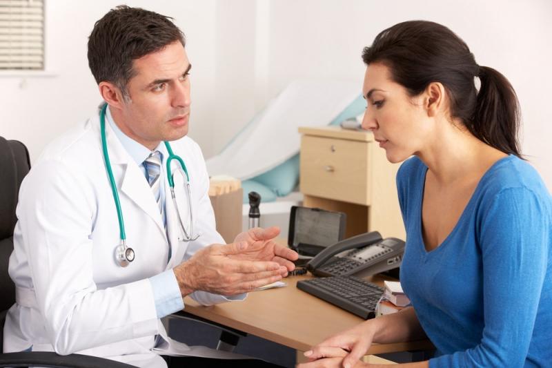 Gặp bác sĩ để xin lời khuyên khi có vấn đề