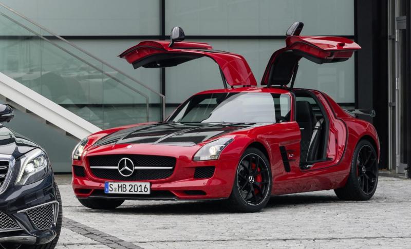 Mercedes-Benz SLS AMG: 11,8 tỷ đồng