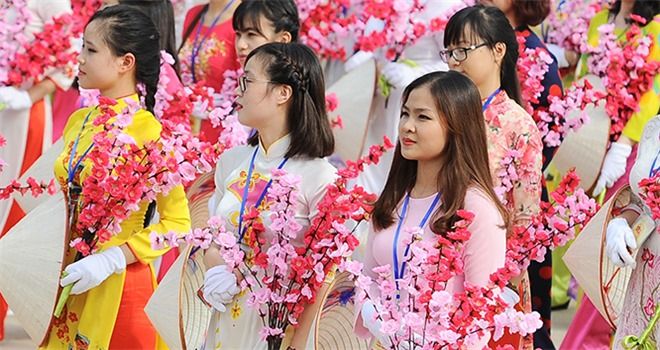 Hoạt động chào mừng ngày phụ nữ Việt Nam