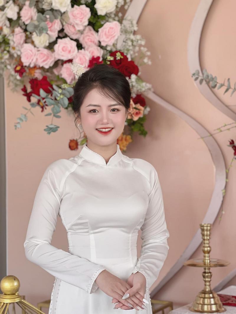 Queen Bridal