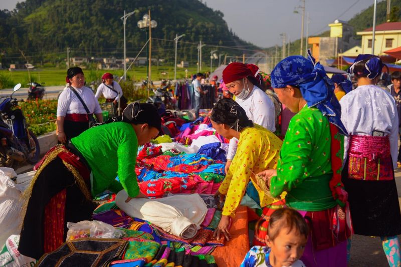 Chợ phiên