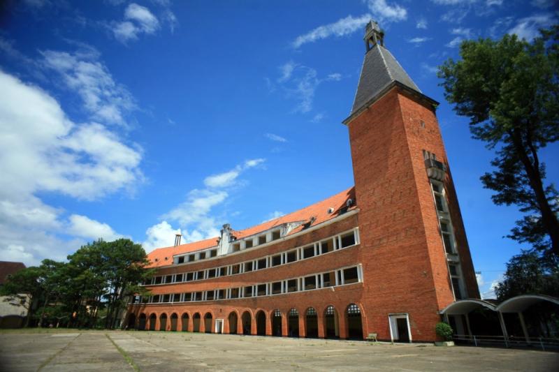 Tour du lịch kiến trúc Đà Lạt được tổ chức bởi công ty Latour Đà Lạt