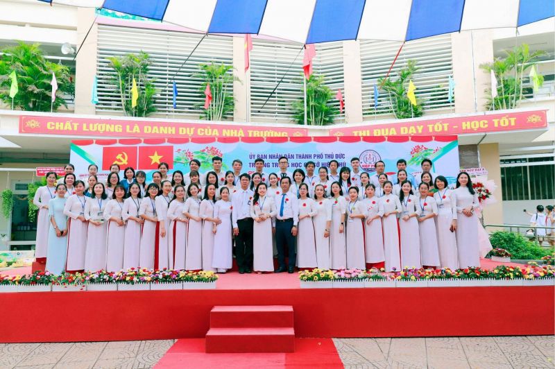 Trường THCS Hiệp Phú