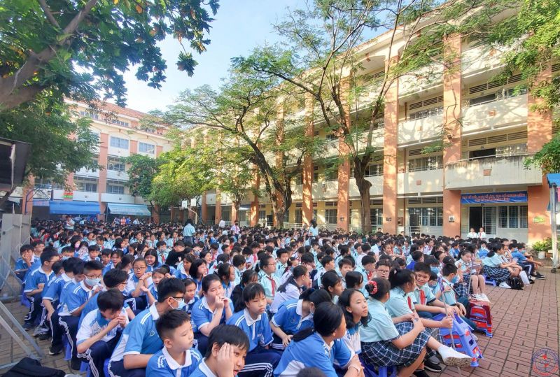 Trường THCS Lý Phong
