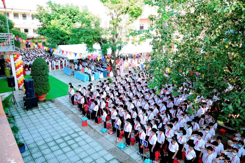 Trường THCS Tân Xuân
