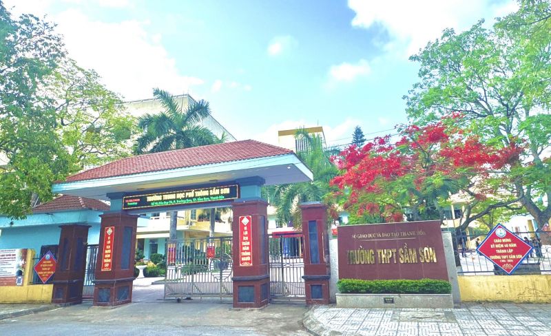 Trường THPT Sầm Sơn