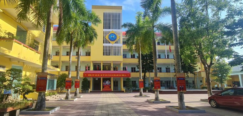 Trường THPT Sầm Sơn