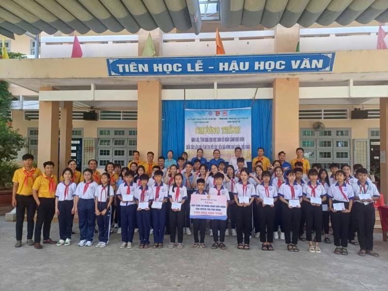 Trường tiểu học Hồ Văn Nhánh Mỹ Tho