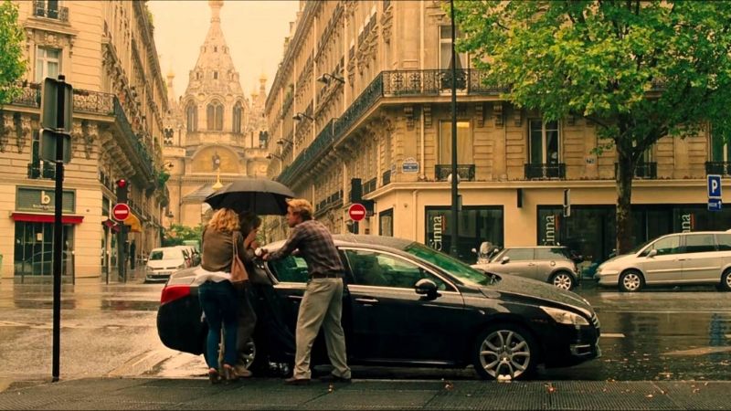Cơn mưa trong phim Midnight in Paris
